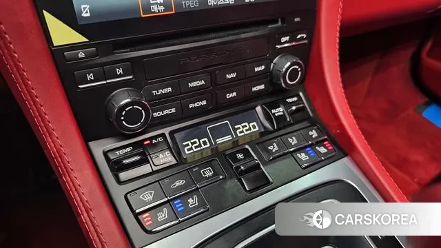 Porsche 718 Boxster 2022 Серебристо-серый из Кореи, фото 5