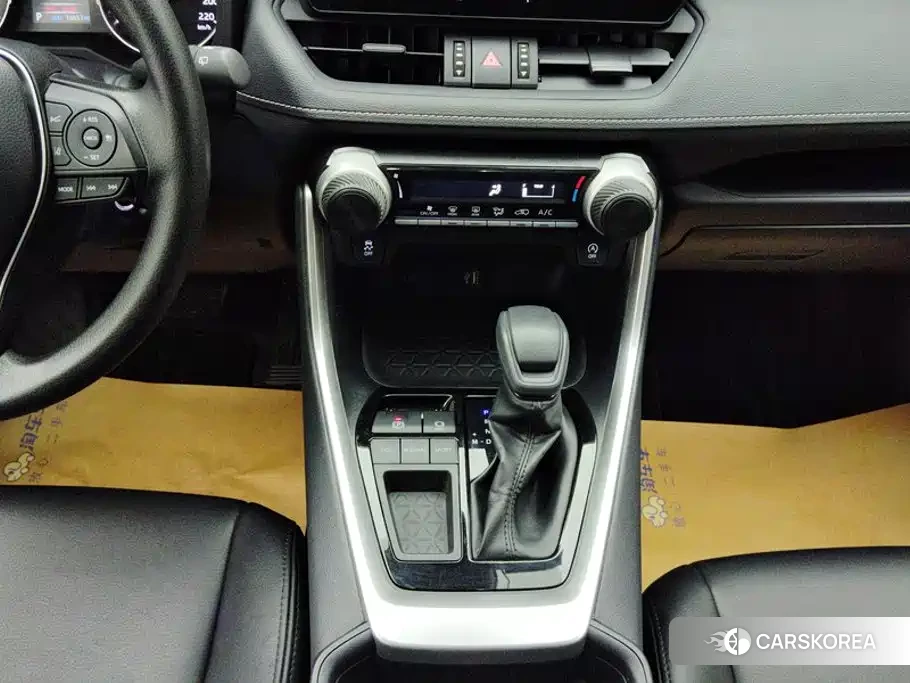Toyota RAV4 2025 Белый из Китая, фото 5