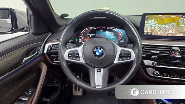 BMW 5 Series (G30) 2020 Серебристо-серый из Кореи, фото 5