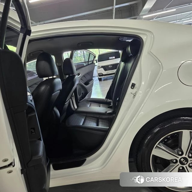 Kia The New K3 2018 Белый из Кореи, фото 5