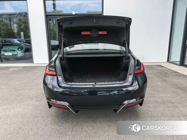 BMW i3 2024 Черный из Китая, фото 5