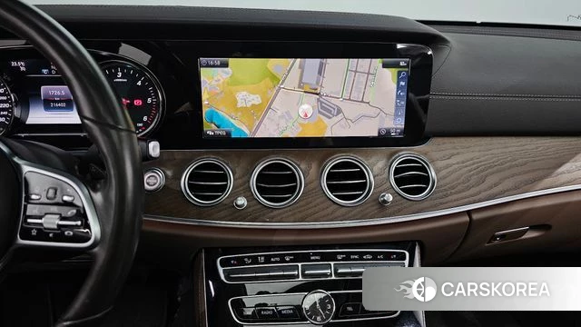 Mercedes-Benz E-Class W213 2019 Серый из Кореи, фото 5