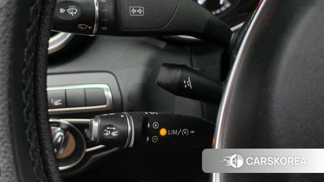 Mercedes-Benz C-Class W205 2018 Белый из Кореи, фото 5