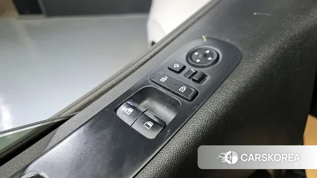 Hyundai Staria 2021 Белый из Кореи, фото 5