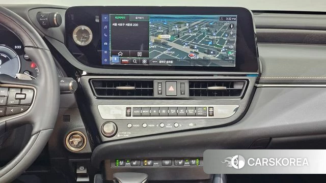 Lexus ES300h 7th generation 2023 Серебристо-серый из Кореи, фото 5