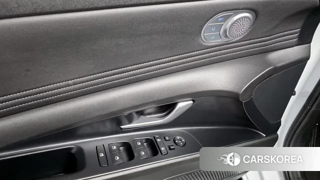 Hyundai Avante Hybrid (CN7) 2022 Белый из Кореи, фото 5