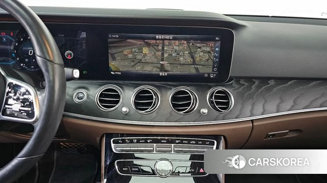 Mercedes-Benz E-Class W213 2019 Белый из Кореи, фото 5