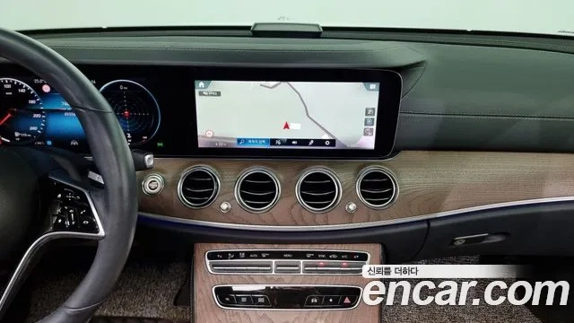 Mercedes-Benz E-Class W213 2021 Белый из Кореи, фото 5