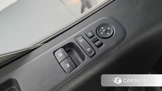 Hyundai Staria 2023 Серебристо-серый из Кореи, фото 5