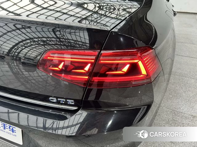 Volkswagen Magotan PHEV 2021 Черный из Китая, фото 5