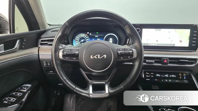 Kia K5 3rd generation 2023 Черный из Кореи, фото 5