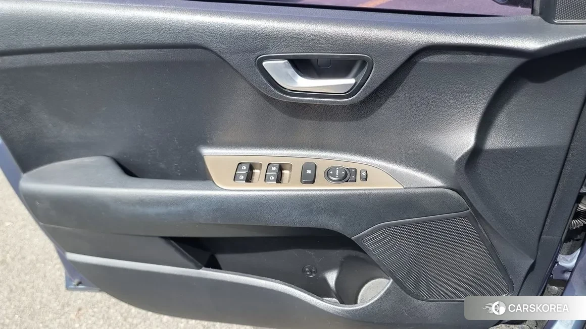 Kia Stonic 2018 Синий из Кореи, фото 5