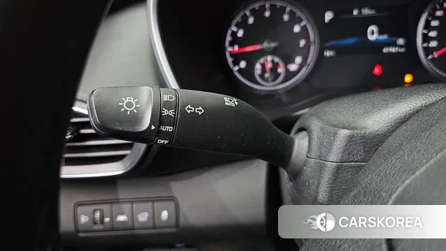 Hyundai The New Santa Fe 2021 Белый из Кореи, фото 5