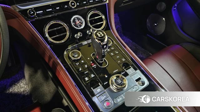 Bentley Continental GT 3rd Generation 2021 Черный из Кореи, фото 5