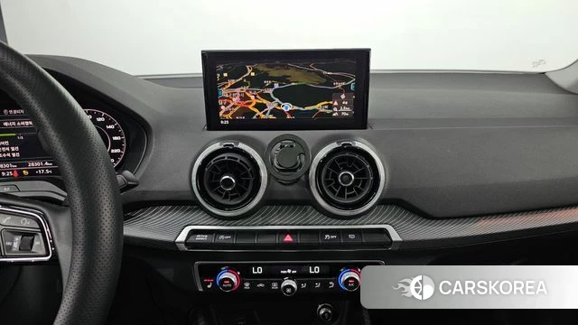 Audi Q2 2023 Белый из Кореи, фото 5