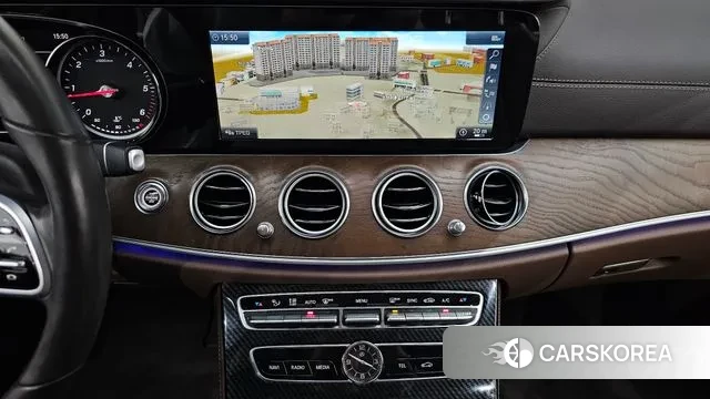 Mercedes-Benz E-Class W213 2019 Белый из Кореи, фото 5