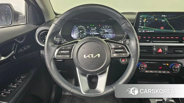 Kia The New K3 2nd generation 2021 Белый из Кореи, фото 5