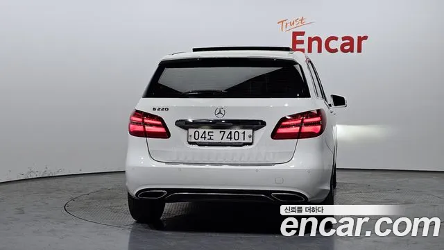 Mercedes-Benz B-Class W246 2018 Белый из Кореи, фото 5