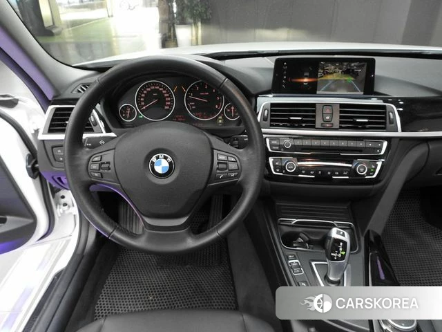 BMW 3 Series (F30) 2018 Белый из Кореи, фото 5