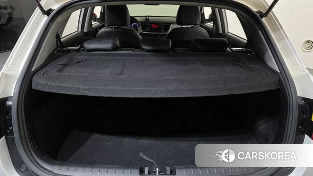 Kia Stonic 2018 Белый из Кореи, фото 5