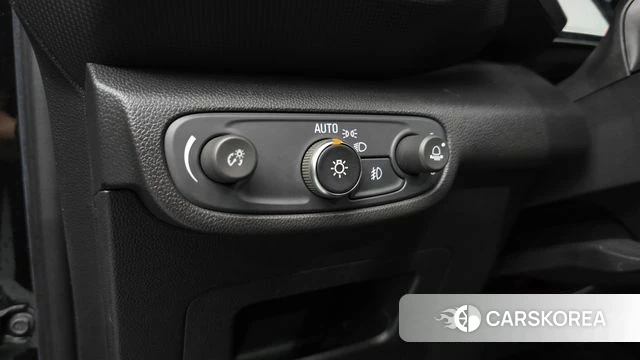 Chevrolet (GM Daewoo) Trailblazer 2022 Черный из Кореи, фото 5