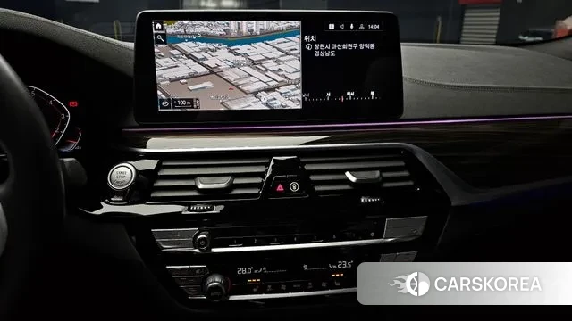 BMW 5 Series (G30) 2022 Белый из Кореи, фото 5