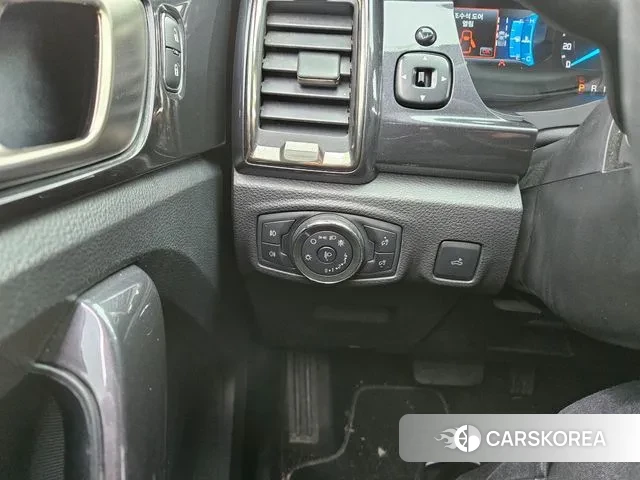 Ford Ranger 3rd Generation 2021 Черный из Кореи, фото 5