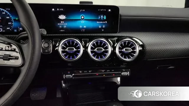 Mercedes-Benz A-Class W177 2020 Белый из Кореи, фото 5