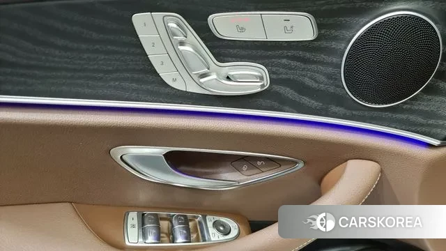 Mercedes-Benz E-Class W213 2020 Белый из Кореи, фото 5