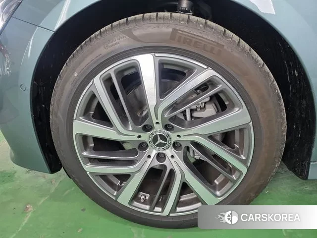 Mercedes-Benz E-Class W214 2025 Цвет галактики из Кореи, фото 5