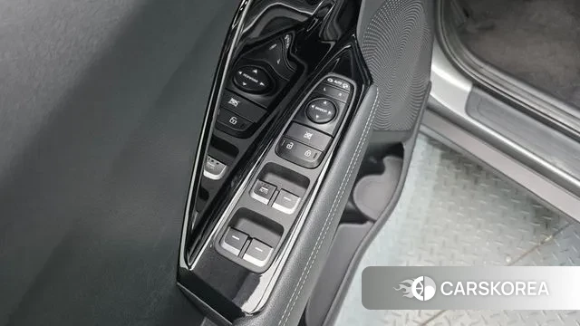 Kia Niro 2018 Серый из Кореи, фото 5