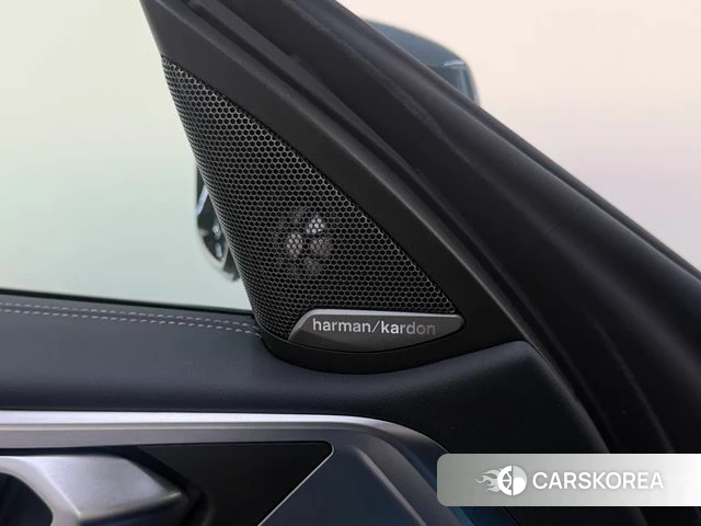BMW 4 Series (G22) 2025 Небесно-голубой из Кореи, фото 5
