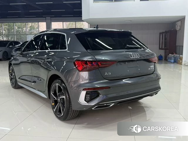 Audi A3 2023 Темно-серый из Китая, фото 5