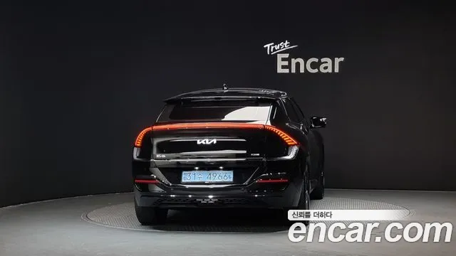 Kia EV6 2022 Черный из Кореи, фото 5