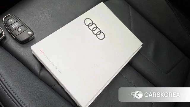 Audi Q3 (F3) 2022 Белый из Кореи, фото 5