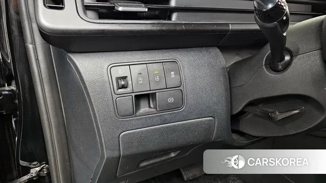 Hyundai Staria 2022 Черный из Кореи, фото 5