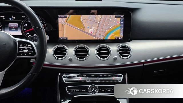 Mercedes-Benz E-Class W213 2018 Серый из Кореи, фото 5