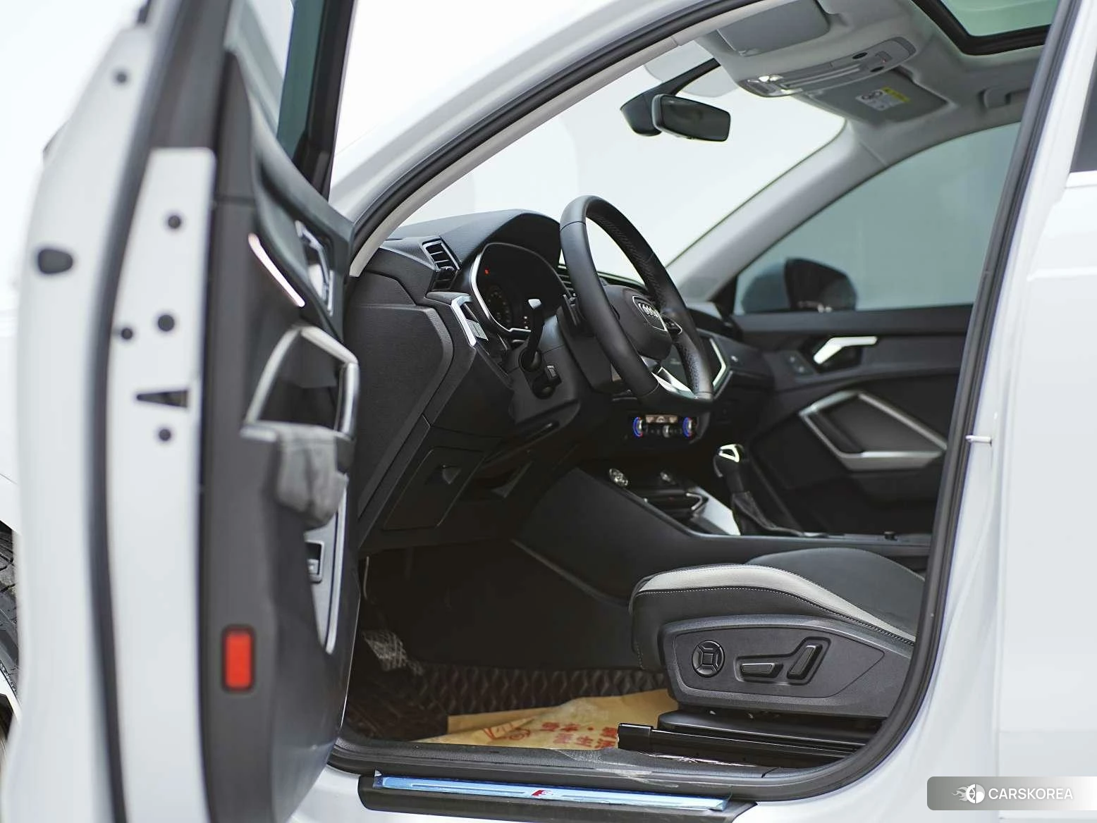 Audi Q3 2021 Белый из Китая, фото 5