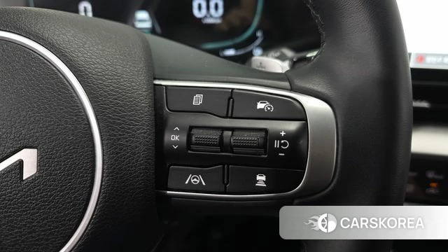 Kia Sportage 5th Generation Hybrid 2023 Белый из Кореи, фото 5