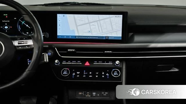 Hyundai Sonata D Edge Hybrid (DN8) 2024 Светло-серебряный цвет из Кореи, фото 5