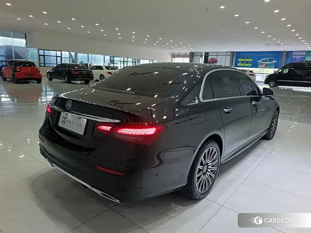Mercedes-Benz E-Class 2023 Черный из Китая, фото 5