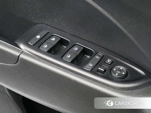 Hyundai Venue 2019 Серебристо-серый из Кореи, фото 5