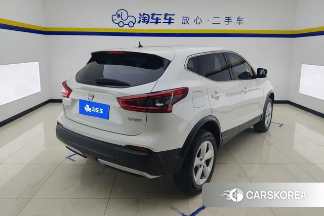 Nissan Qashqai 2023 Белый из Китая, фото 5