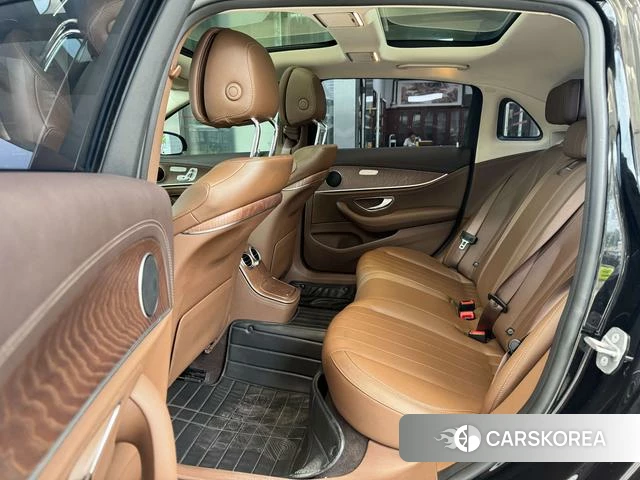 Mercedes-Benz E-class PHEV 2021 Черный из Китая, фото 5