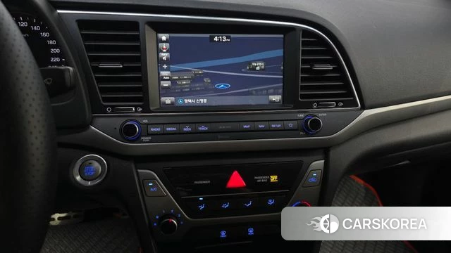 Hyundai Avante AD 2018 Белый из Кореи, фото 5
