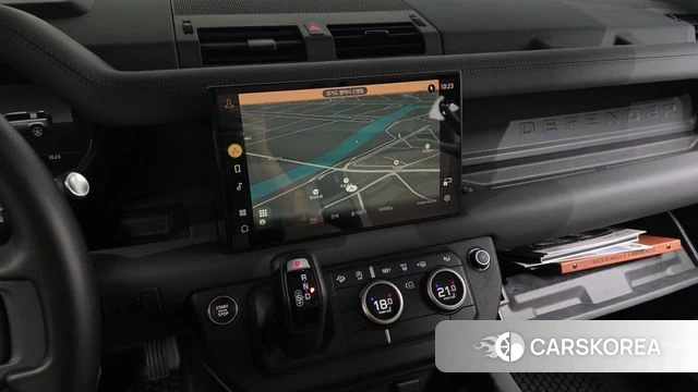 Land Rover Defender (L663) 2024 Черный из Кореи, фото 5