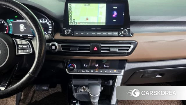 Kia Seltos 2022 Белый из Кореи, фото 5