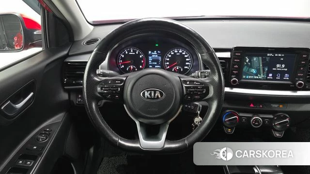 Kia Stonic 2018 Красный из Кореи, фото 5