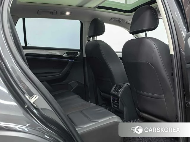 Volkswagen Tanyue 2022 Темно-серый из Китая, фото 5