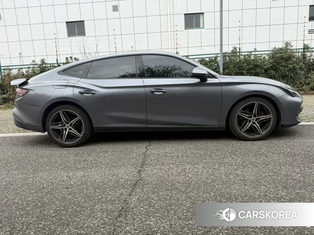 MG MG7 2023 Темно-серый из Китая, фото 5